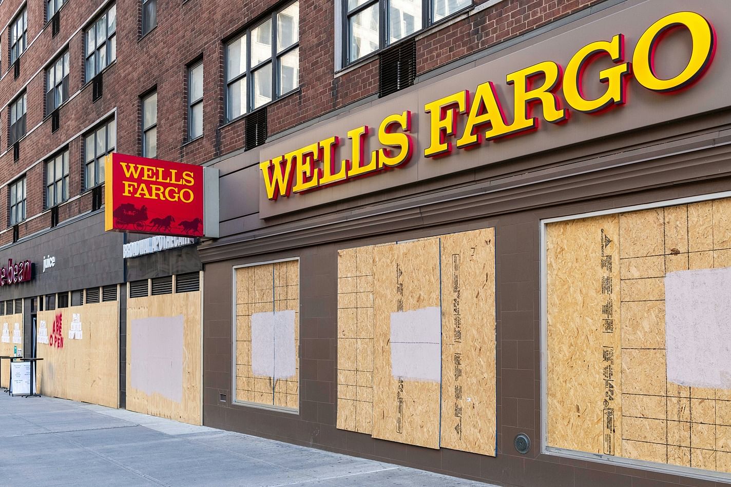 Top 15 Largest Banks In The USA